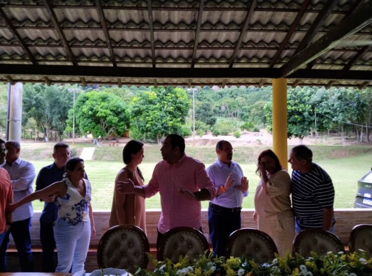 Recapeamento asfáltico no trecho Itabirinha X Mendes Pimentel movimenta politica regional, Dr. Lucas liderança em evidência no Leste de Minas