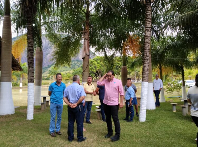 Recapeamento asfáltico no trecho Itabirinha X Mendes Pimentel movimenta politica regional, Dr. Lucas liderança em evidência no Leste de Minas