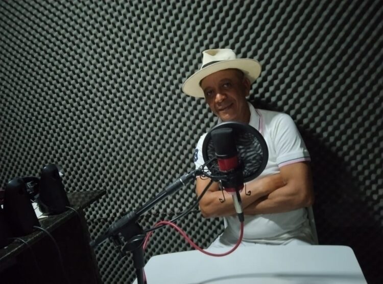 Pod Cast – Cantor Marquinhos Lambada fala sobre sua carreira e sobre o sucesso que já alcança a música “A dança do Jumentinho”