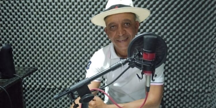 Pod Cast – Cantor Marquinhos Lambada fala sobre sua carreira e sobre o sucesso que já alcança a música “A dança do Jumentinho”