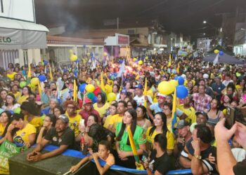 Dr. Lucas e Dudu: Melhor Prefeito de Minas Gerais é reeleito com 6.063 (83,84%) dos votos em Itabirinha 