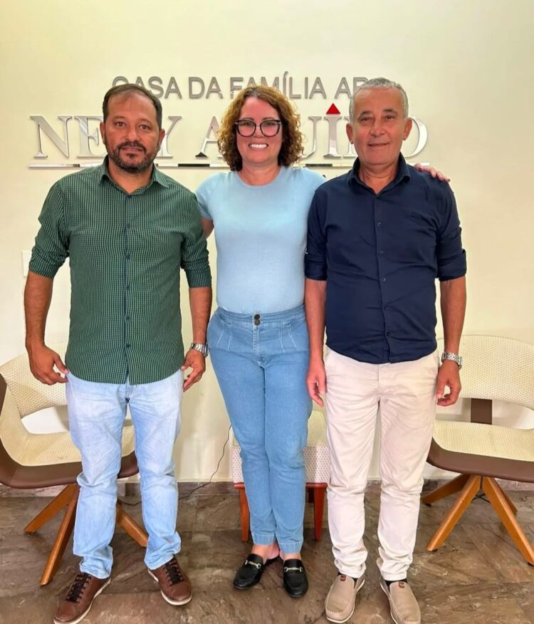 Prefeito eleito Danilo Moqueca se destaca pela participação em encontros políticos e eventos municipalistas em busca de ampliar conhecimentos e recursos para São João do Manteninha