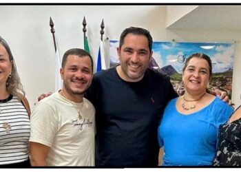 Prefeito Dr. Lucas Donadia recebe analistas do JEMG da SRE de Governador Valadares preparando para sediar os Jogos Estudantis em Itabirinha 2025
