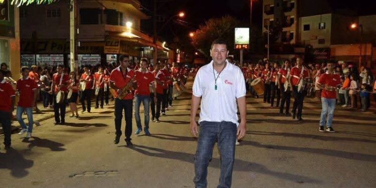 Sob nova batuta: Maestro Marcelo Santos  assume a  Banda Marcial Osvaldo Lino em Mantena