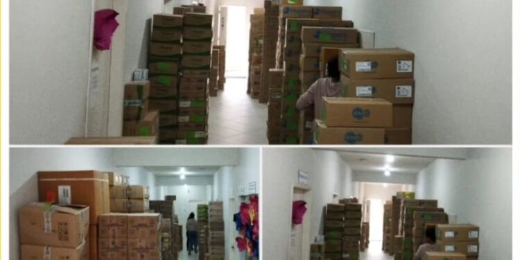 Prefeitura de Itabirinha reforça estoque  da Farmácia Básica  com mais de  500 volumes  contendo  mais de  60 tipos diferentes de medicamentos…