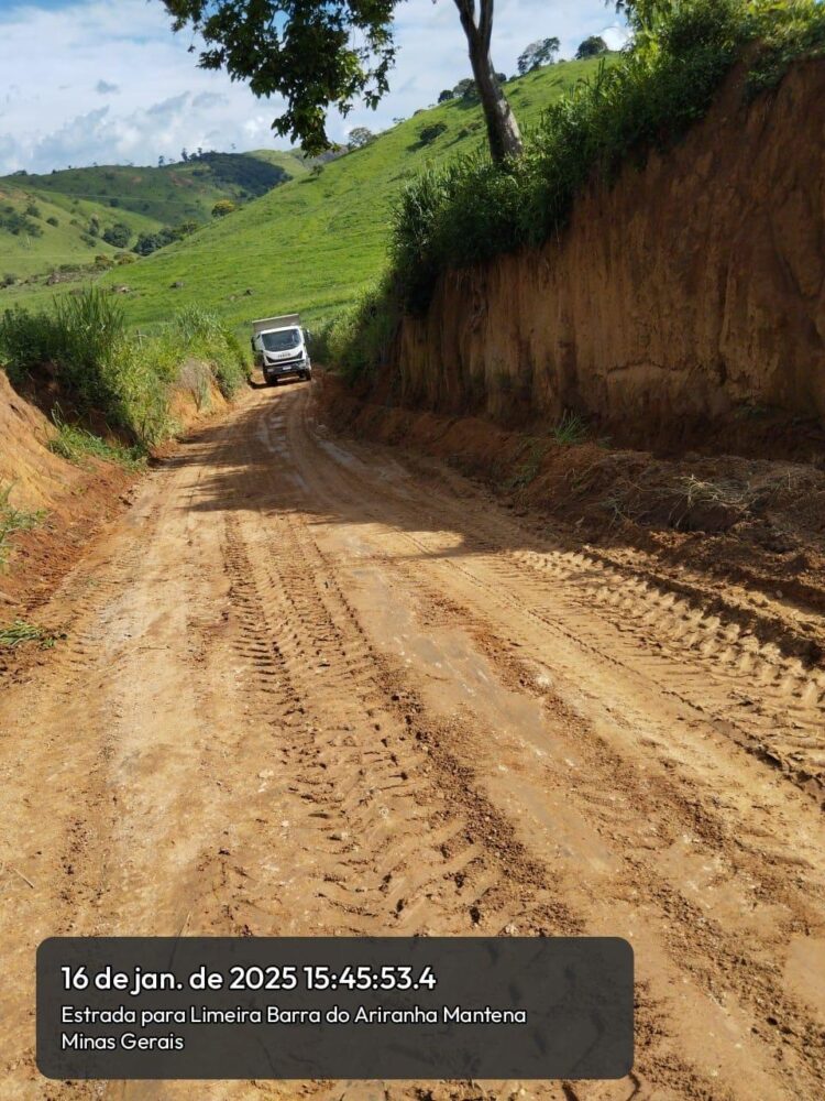 População aplaude o trabalho da Prefeitura Municipal na limpeza das ruas e reconstrução da cidade depois das fortes chuvas em Mantena, veja as fotos …