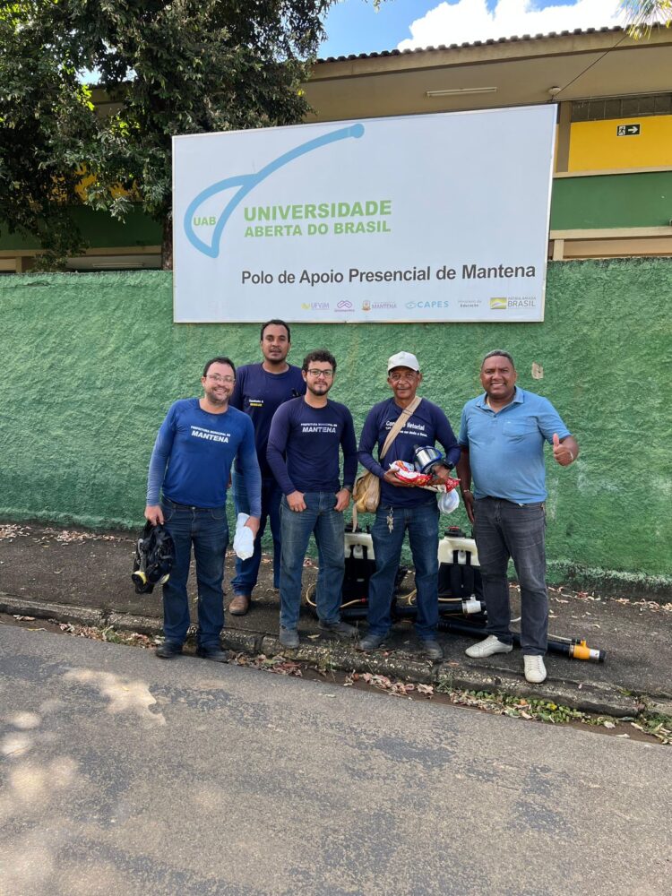 Um Novo Tempo na Terra Boa! Segurança na pintura dos quebra-molas e mutirão de dedetização nas escolas, compromisso com a Educação na volta às aulas em Mantena. 