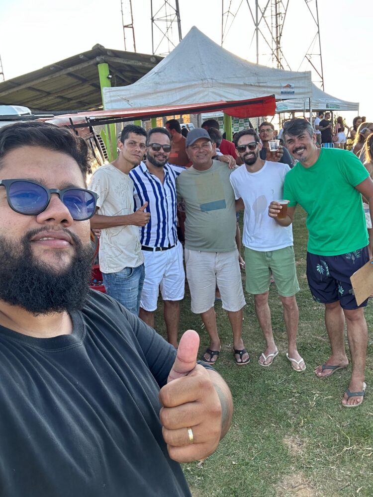 Ao som do DJ Capilé e o degustar da Cerveja Contestado acompanhe como foi  o  colorido especial do Open Voo Livre+ Sunset  no céus de Mantena