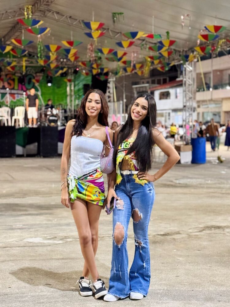 Último dia de Carnaval nesta segunda, (03), Branco Andrade  e Banda Soul Pop no FOLIGASTRO 2025; Praça Edite Trindade em Mantena