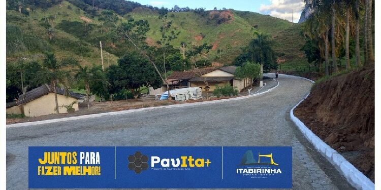 Pavimentação no entorno do campo do Severino ; mais uma obra de pavimentação rural entregue  em Itabirinha 