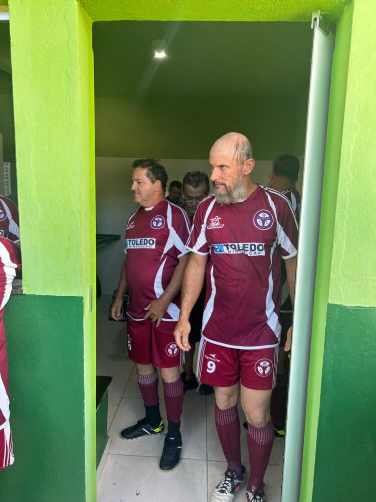 Volante Master 50Quentão vence Lendas Vivas de Alpercata por 3×1, veja a homenagem ao ex-goleiro Jussaro de Mantena