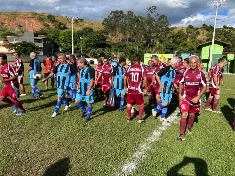 Volante Master 50Quentão vence Lendas Vivas de Alpercata por 3×1, veja a homenagem ao ex-goleiro Jussaro de Mantena