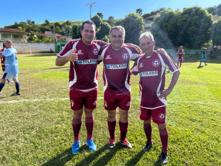 Volante Master 50Quentão vence Lendas Vivas de Alpercata por 3×1, veja a homenagem ao ex-goleiro Jussaro de Mantena