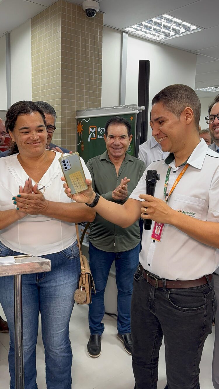 Prefeito Gentil é anfitrião na inauguração do Banco do Nordeste em Mantena, Prefeito de Itabirinha, Dr. Lucas falou do marco importante para região…