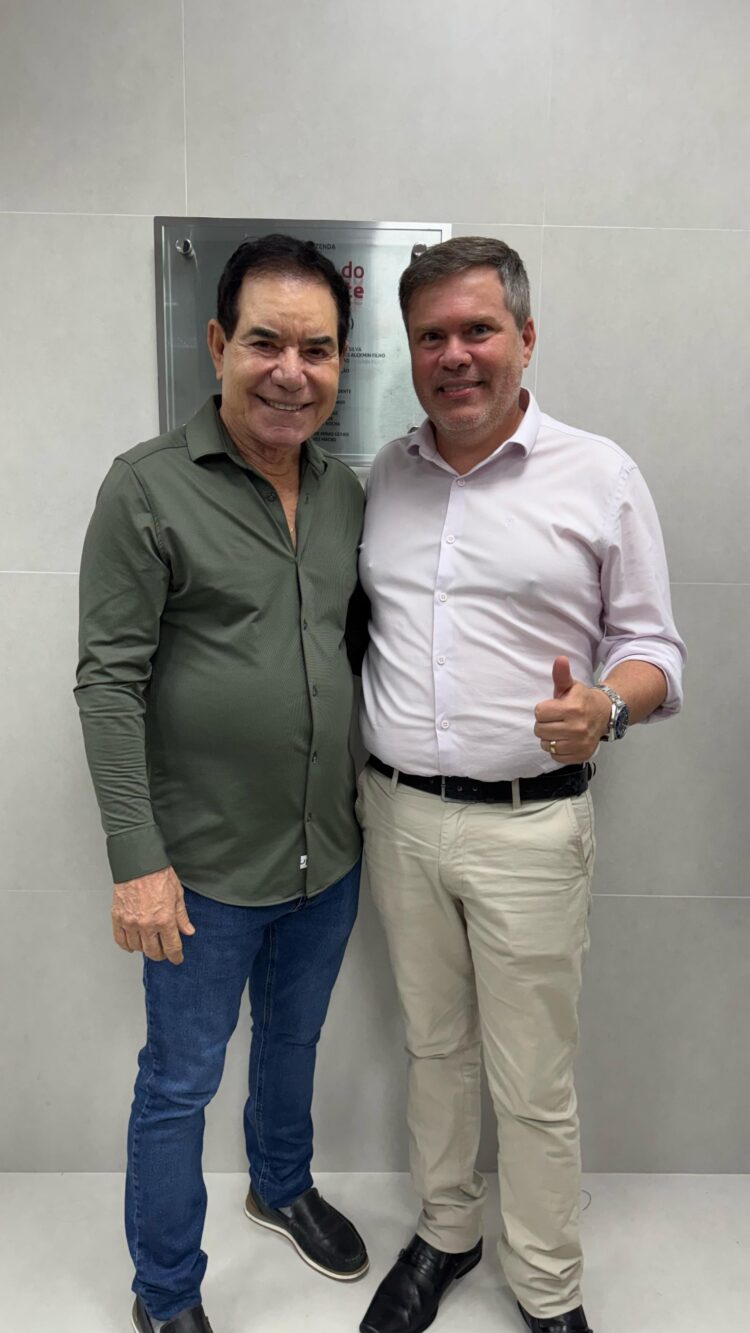 Prefeito Gentil é anfitrião na inauguração do Banco do Nordeste em Mantena, Prefeito de Itabirinha, Dr. Lucas falou do marco importante para região…