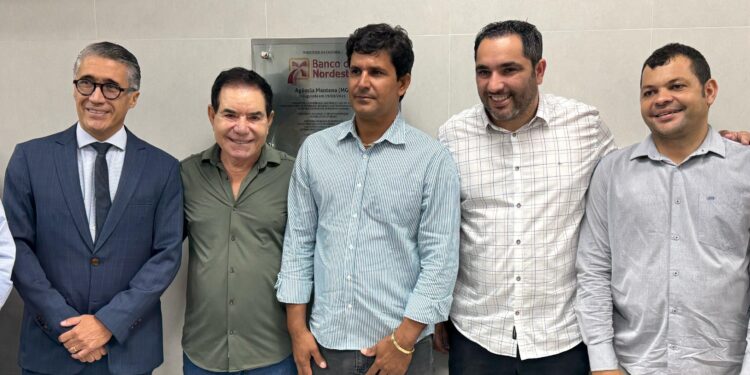 Prefeito Gentil é anfitrião na inauguração do Banco do Nordeste em Mantena, Prefeito de Itabirinha, Dr. Lucas falou do marco importante para região…