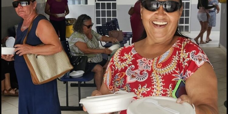 Que alegria! Domingo, (06), de muitas realizações na área da saúde e beneficiando diretamente aos cidadãos que investem construindo suas obras em Itabirinha 