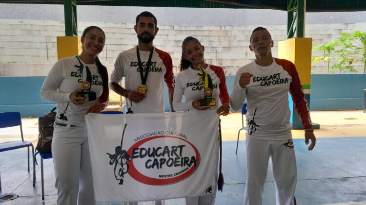 Que beleza! Grupo de Capoeira Educart  de Mantena  faz bonito em Novo Cruzeiro e classifica para etapa de Medina
