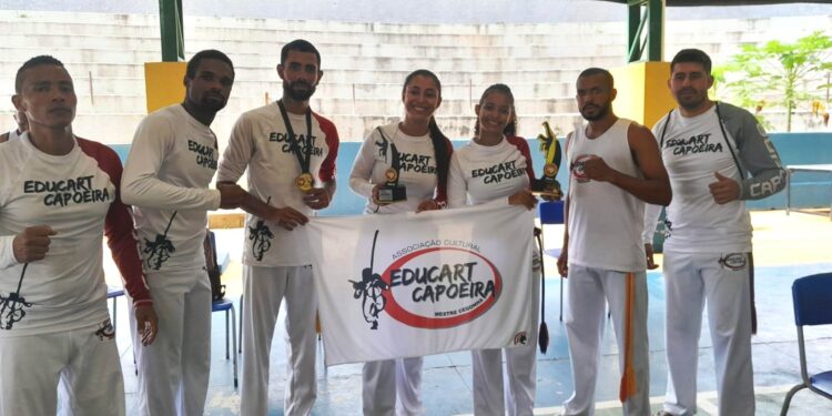 Que beleza! Grupo de Capoeira Educart  de Mantena  faz bonito em Novo Cruzeiro e classifica para etapa de Medina