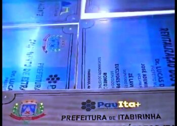 Prefeitura  já fixou mais de 100 placas de inauguração de diversas obras em Itabirinha
