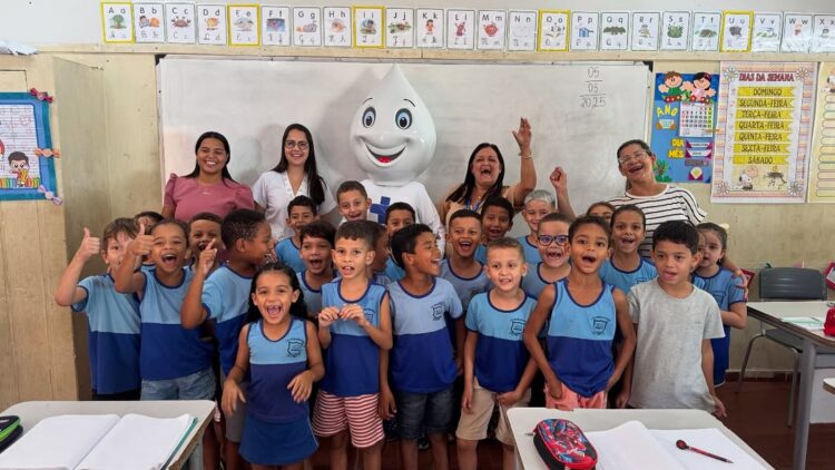 Secretaria de Saúde de Mantena  faz vacinação nas escolas cumprindo missão com amor e responsabilidade!