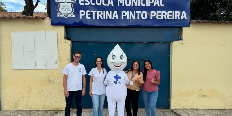Secretaria de Saúde de Mantena  faz vacinação nas escolas cumprindo missão com amor e responsabilidade!
