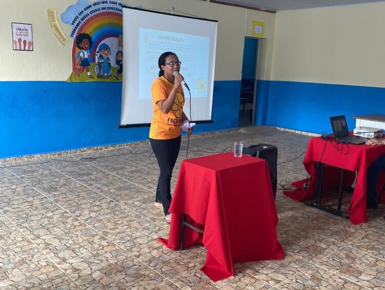 Veja como foi o encerramento da   Campanha Maio Laranja nas escolas em Limeira e Santa Rita de Mantena