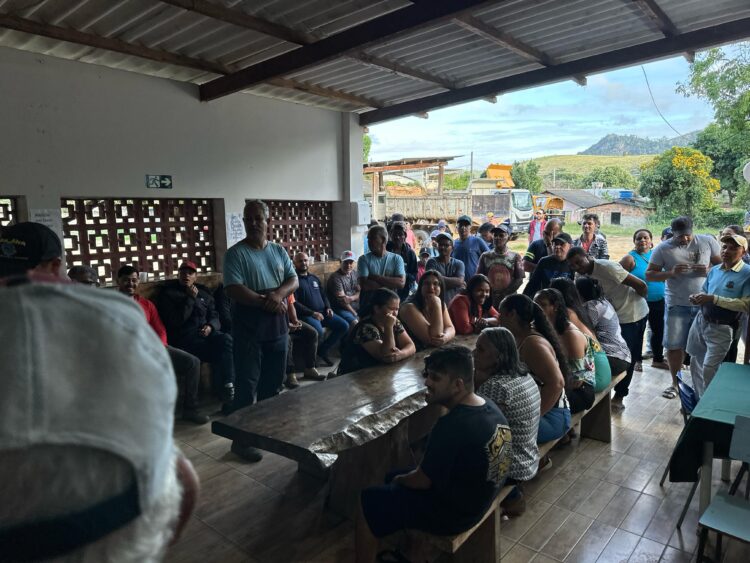 Dia do Gari é comemorado com um café da manhã especial promovido pela Secretaria de Obras de Mantena