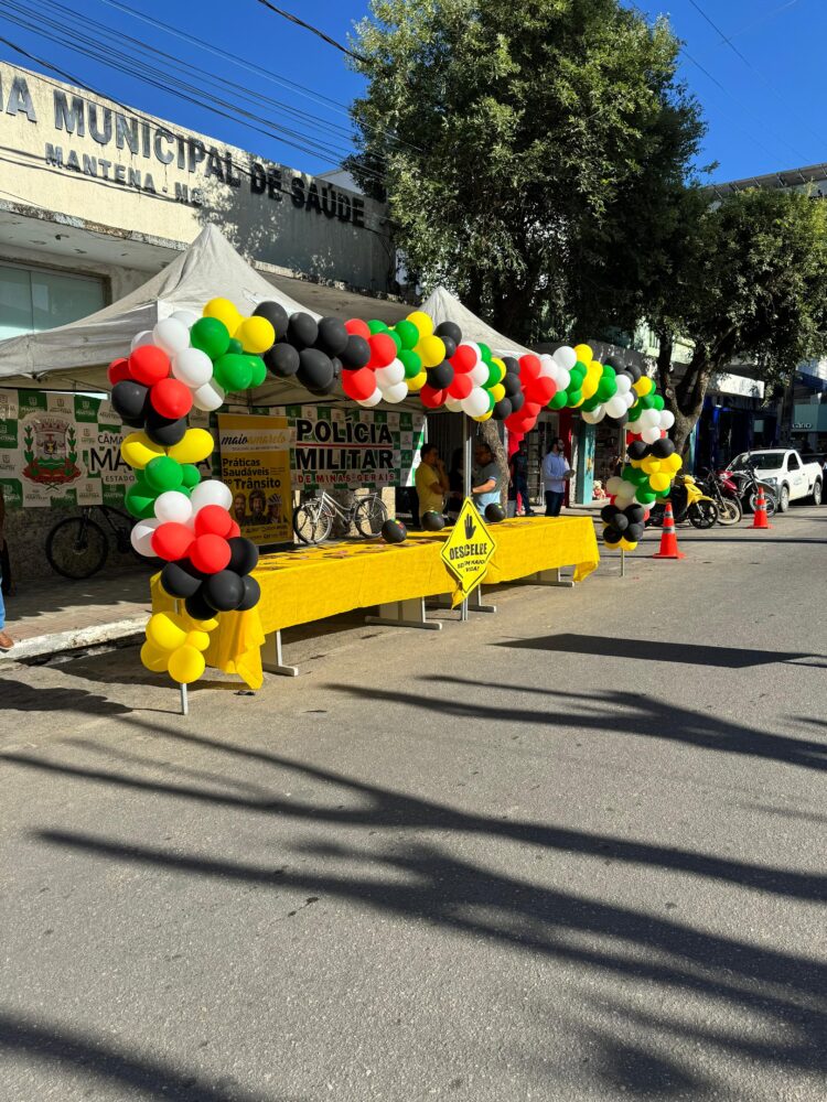 Prefeitura Municipal   através da Secretaria de Transporte e Trânsito realiza  Blitz Educativa Maio amarelo em Mantena