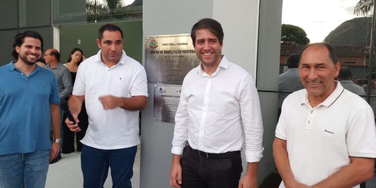 Itabirinha recebeu nesta quinta,(22), a visita técnica do Secretário de Saúde de Minas Gerais, Dr. Fábio Baccheretti, acompanhado do Dep. Estadual José Lavíola