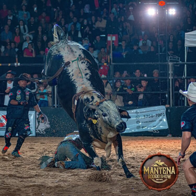Prefeito Gentil Mata da Cruz agradece ao povo e a todos que contribuíram para realização da Festa de Mantena 2025, veja as imagens…