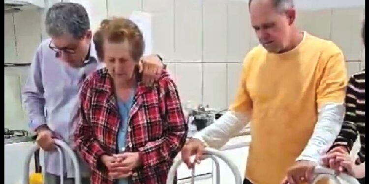 Fé: Liderados pela matriarca família busca ao Senhor por mais um Mutirão de Cirurgias em Itabirinha