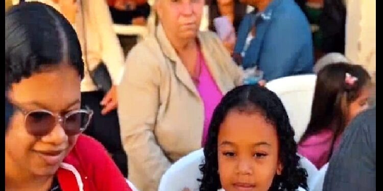 Secretaria de Saúde faz dezenas de atendimento com o otorrinolaringologista e esvazia  a lista de espera em Mantena