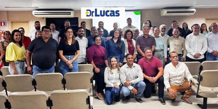 Prefeito de Itabirinha, Dr. Lucas Donádia, participa de Alinhamento Regional de Saúde em  Governador Valadares