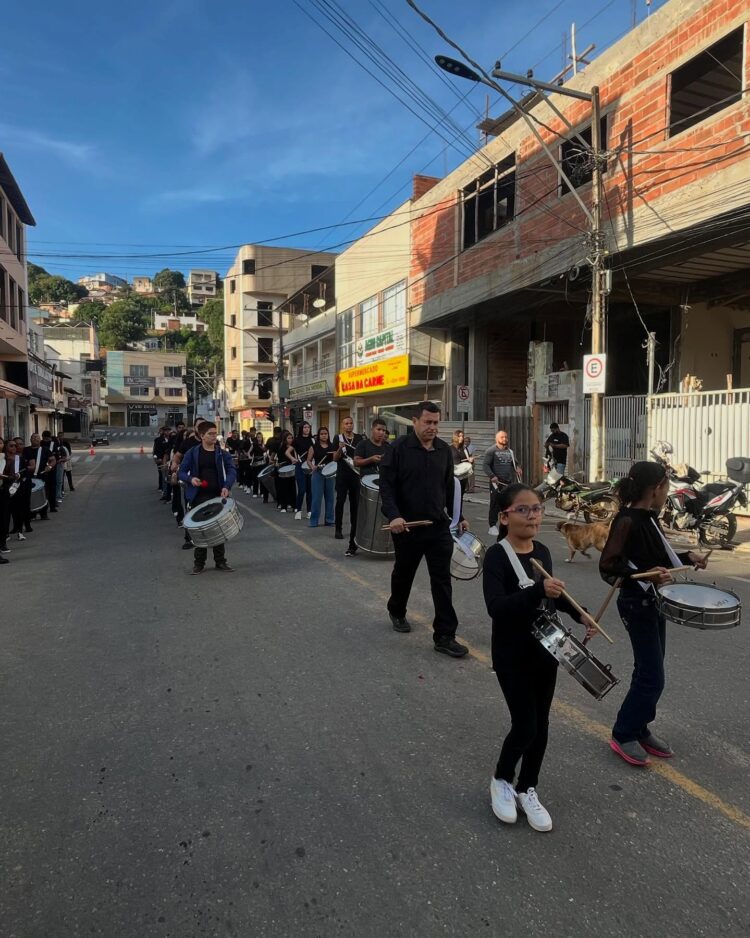 Tradição/História: Está chegando a Festa da Pátria! De 7 a 9 de setembro na Avenida José Mol em Mantena