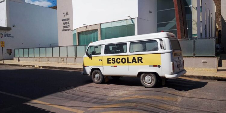 Vereadores aprovam “pente fino” na linha de  transporte escolar de Mantena
