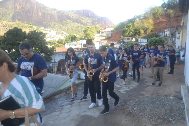 Evangelho sem Fronteiras em Mantena!  Um Culto Especial! Evangelização, Louvor, Palavra, Amor e Salvação…