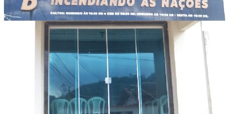 Segunda-Feira, (29), de Libertação com o  Pastor João Orlando de São João do Manteninha na Igreja Incendiando as Nações em Mantena  