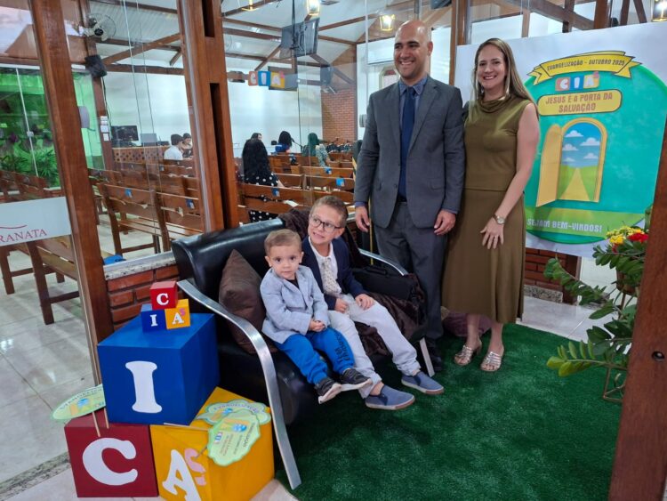Veja como foi o Seminário de Evangelização de Crianças, Intermediários e Adolescentes na Igreja Cristã Maranata do Santos Prates 1 em Mantena