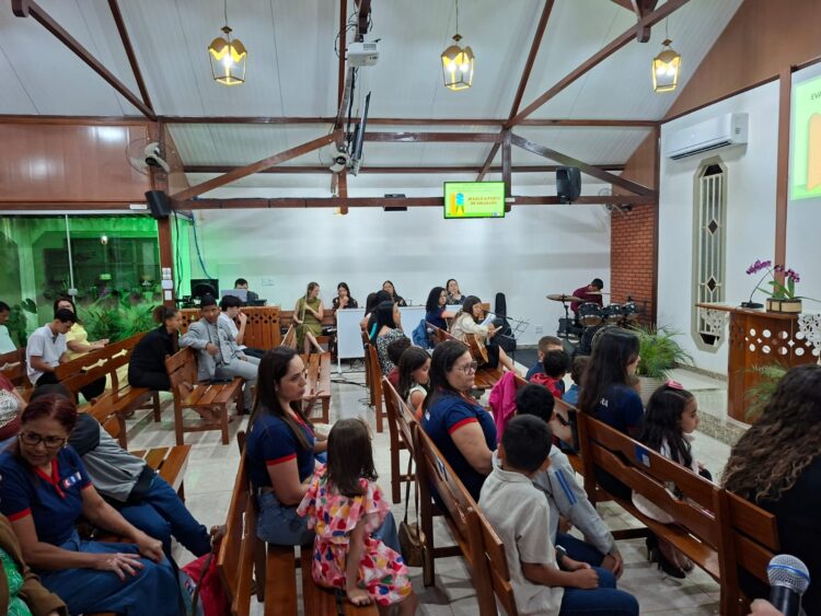 Veja como foi o Seminário de Evangelização de Crianças, Intermediários e Adolescentes na Igreja Cristã Maranata do Santos Prates 1 em Mantena