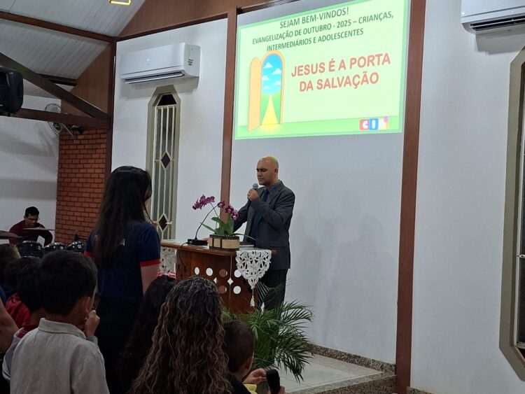 Veja como foi o Seminário de Evangelização de Crianças, Intermediários e Adolescentes na Igreja Cristã Maranata do Santos Prates 1 em Mantena