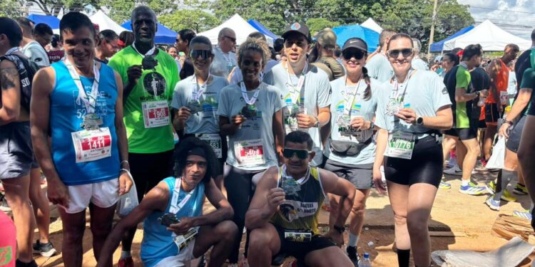 Um Novo Tempo: Secretaria de Esportes apoia atletas do Atletismo com resultados expressivos para Mantena