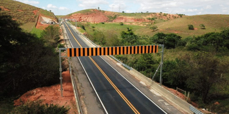 Instalação de radares eletrônicos tem início na BR-381; serão 68 pontos entre BH e Valadares