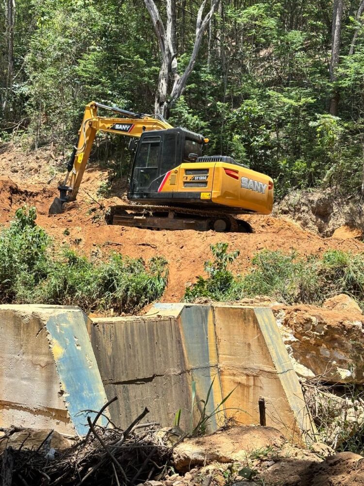 SAAE Mantena intensifica desassoreamento da barragem do Córrego Frio para garantir segurança hídrica