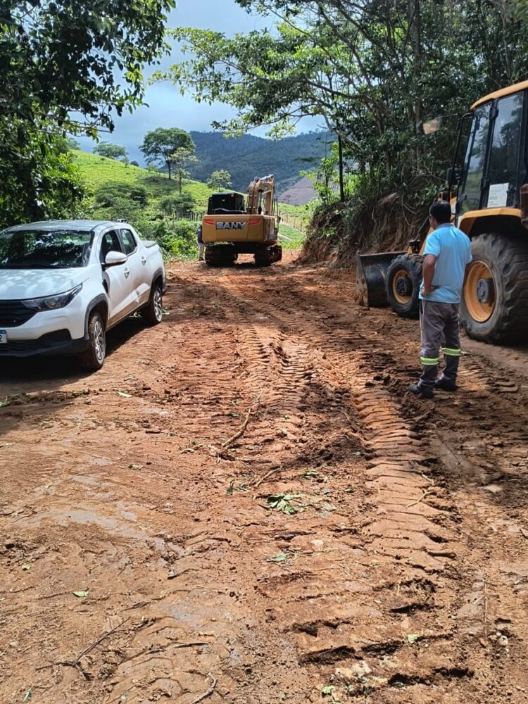 SAAE Mantena intensifica desassoreamento da barragem do Córrego Frio para garantir segurança hídrica