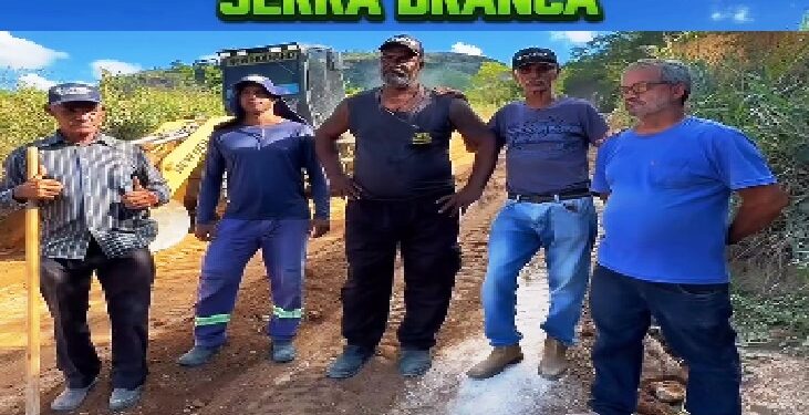 Prefeito Gentil atende pedidos de moradores e intensifica patrolamento de estradas para escoamento da colheita em Mantena