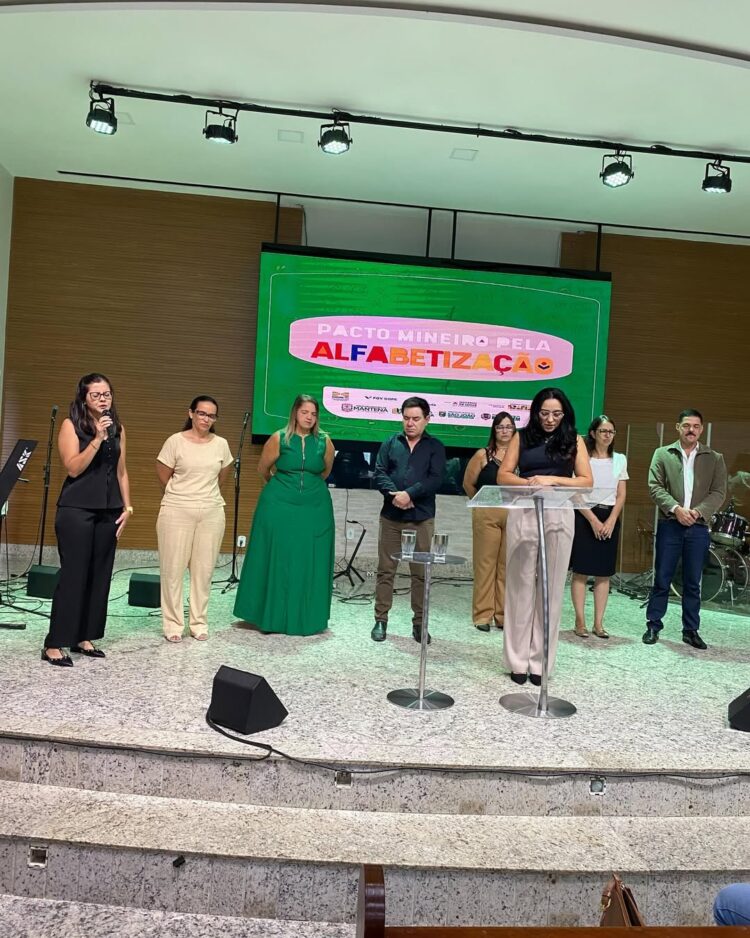 Educação de Mantena Avança: Prefeito Gentil Prestigia Lançamento do Pacto Mineiro pela Alfabetização