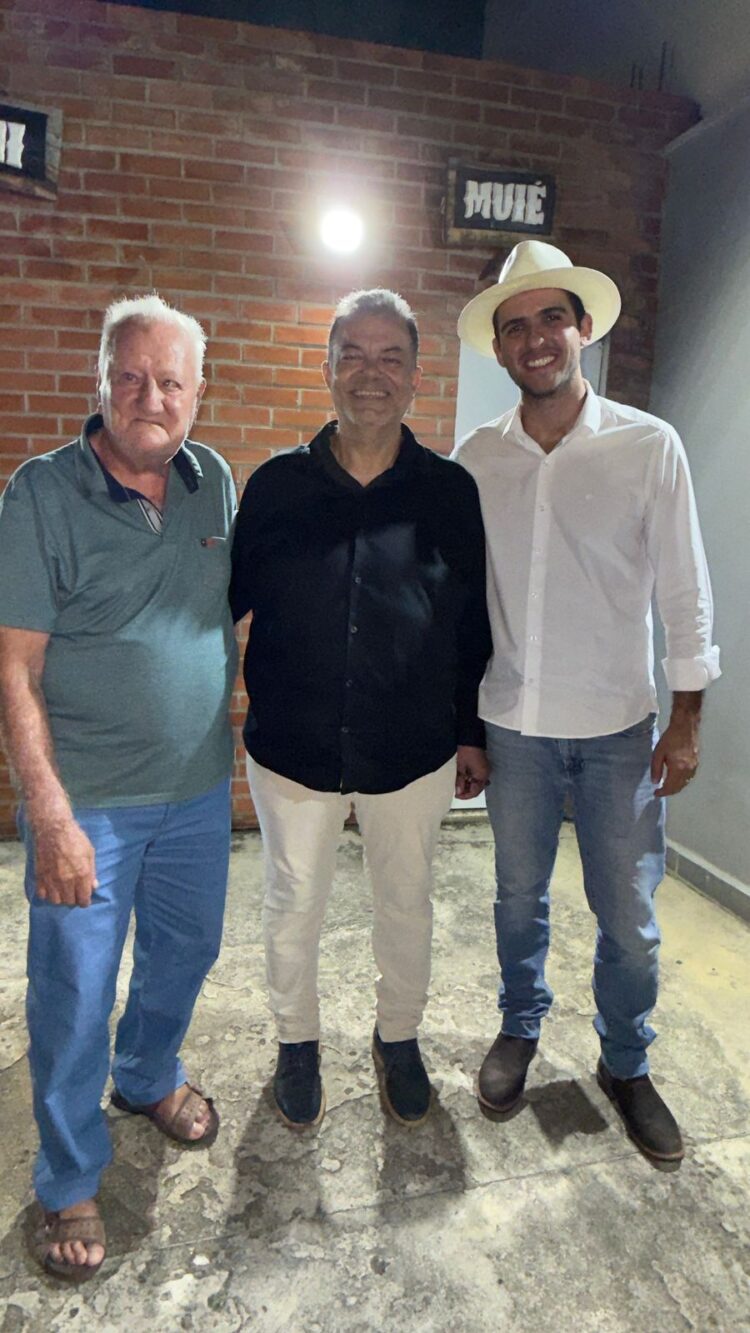 Fé e Gratidão: Marquinhos da Saúde Celebra Milagre com Culto de Ações de Graças em São João do Manteninha