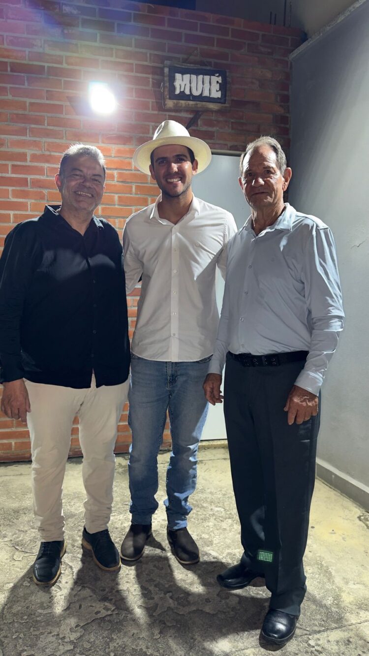 Fé e Gratidão: Marquinhos da Saúde Celebra Milagre com Culto de Ações de Graças em São João do Manteninha