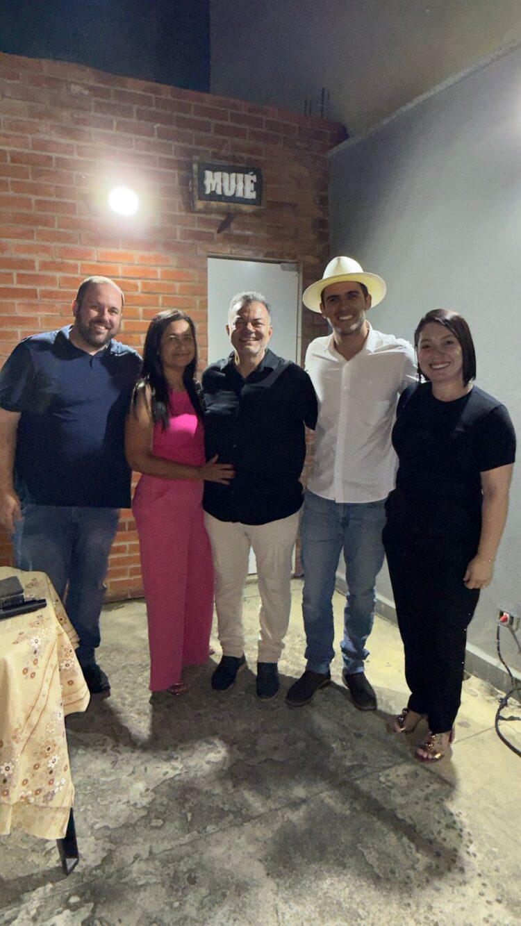 Fé e Gratidão: Marquinhos da Saúde Celebra Milagre com Culto de Ações de Graças em São João do Manteninha